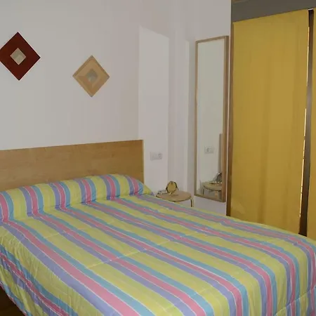 Apartamento Y Plaza De Garaje Centrico 公寓 *
